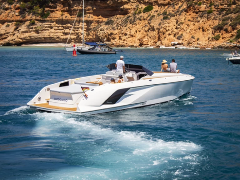 Uthyrning Motorbåt  Frauscher med en båtlicens 