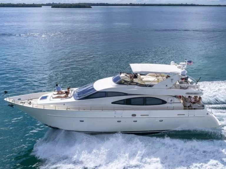 Hyr en Azimut Azimut 70 Miami Beach 