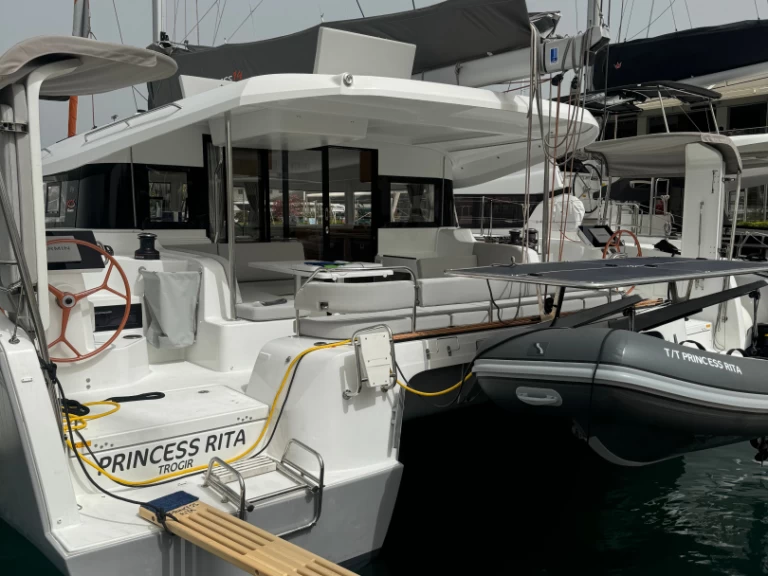 Båtuthyrning Excess Excess 14 i Donji Seget på Samboat 