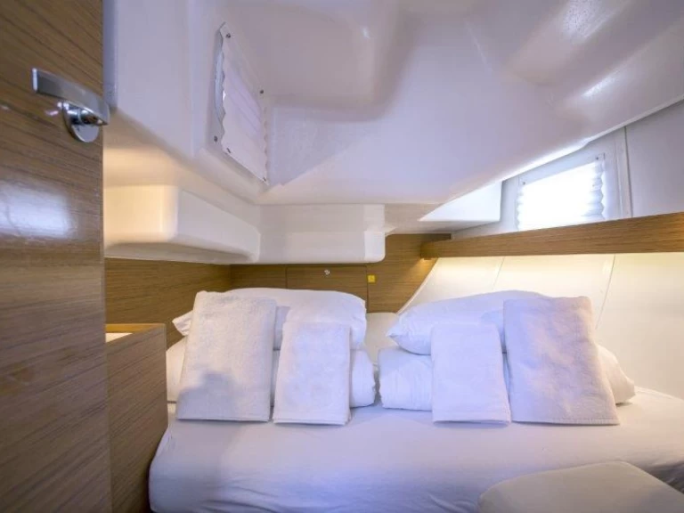 Hyr en Elan Impression 40 Trogir  