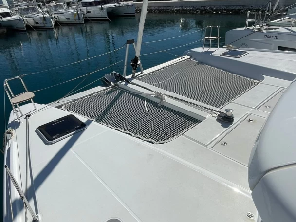 Lagoon Lagoon 42 charter bareboat eller skeppad i Trogir 