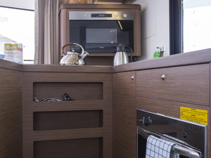 Uthyrning Katamaran  Lagoon med en båtlicens 