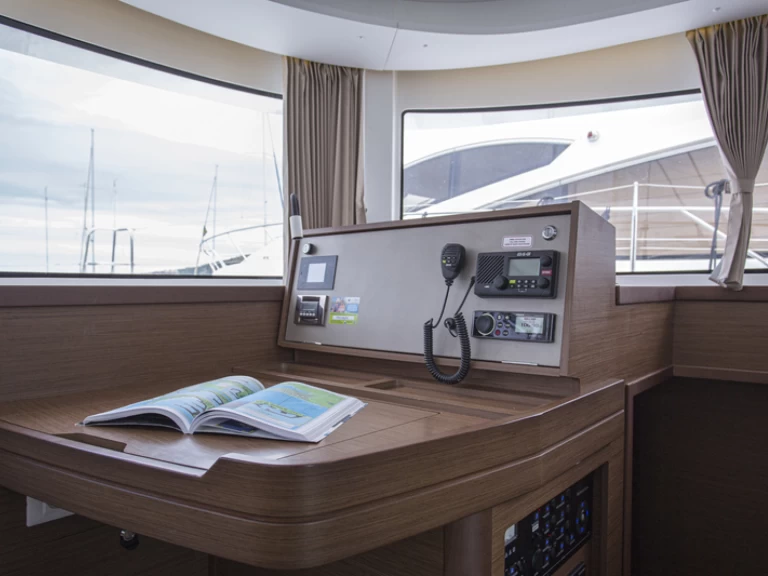 Katamaran  för uthyrning Trogir  till det bästa priset 