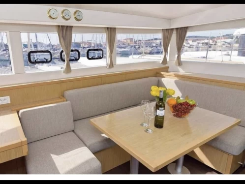 Uthyrning Katamaran  Lagoon med en båtlicens 