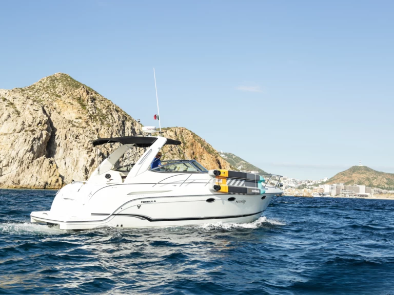 Uthyrning Lyx yacht Custom Made med en båtlicens 