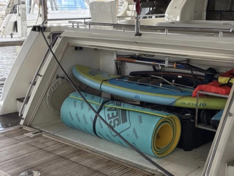 Hyr en Ferretti Ferretti 80 Miami Beach 