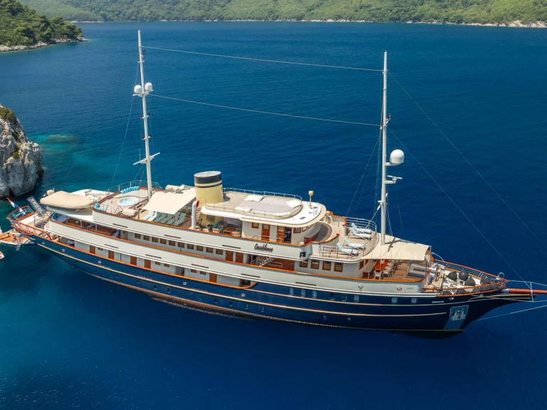 Custom CASABLANCA charter bareboat eller skeppad i Trogir 