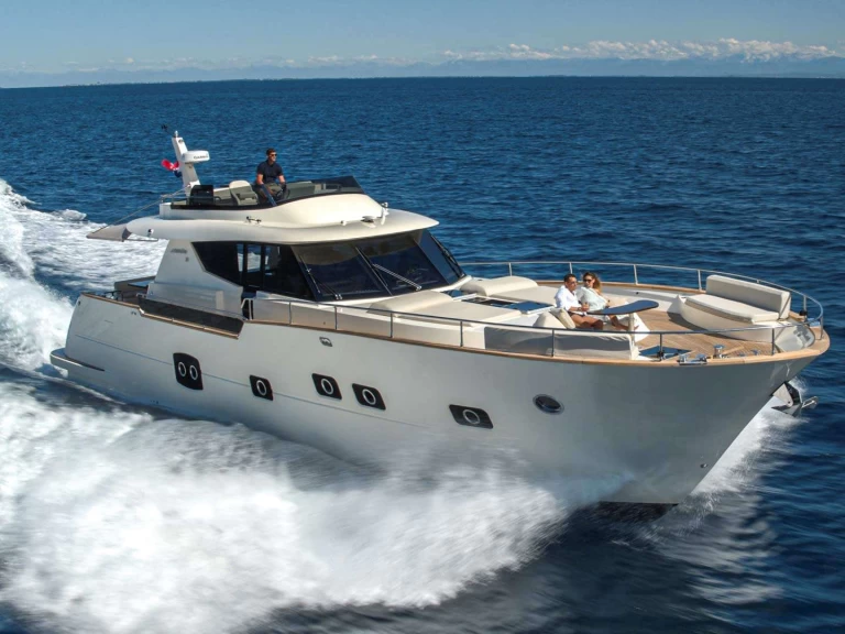  PANTA REI charter bareboat eller skeppad i Split 