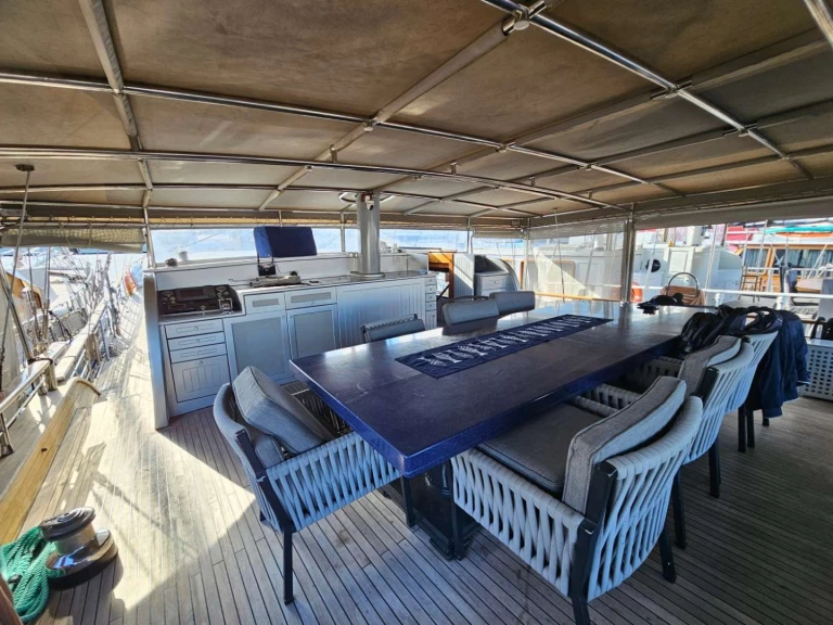 Custom built - Bodrum DREAM A charter bareboat eller skeppad i Palermo