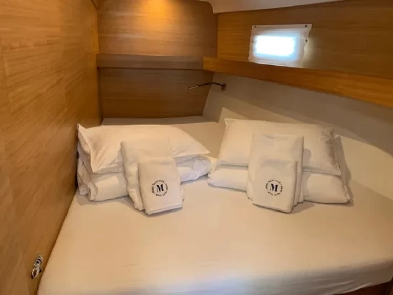 Segelbåt  för uthyrning Donji Seget till det bästa priset 