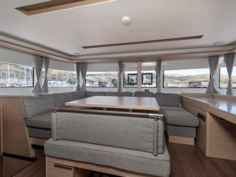 Yacht charter Donji Seget billig Lagoon 51