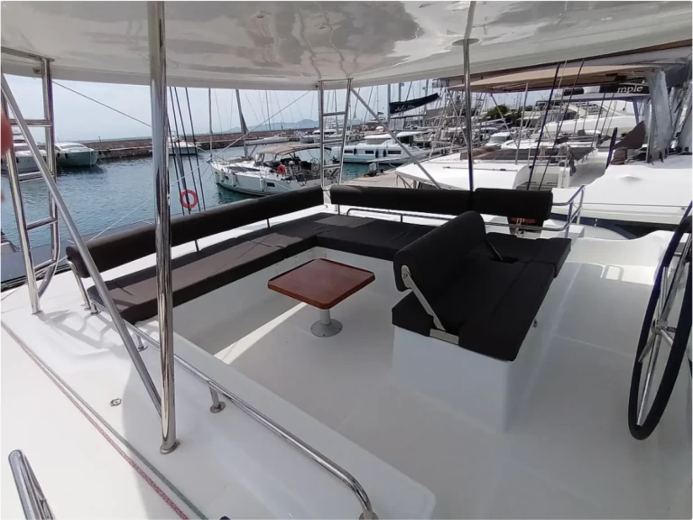 Hyr en Lagoon Lagoon 51 Palairos 