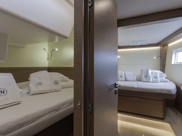 Uthyrning Katamaran  Lagoon med en båtlicens 