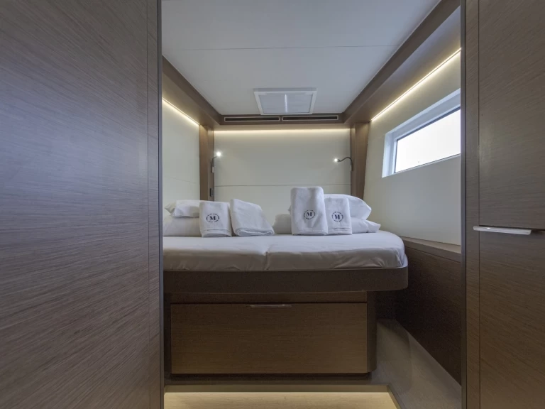 Katamaran  för uthyrning Trogir  till det bästa priset 