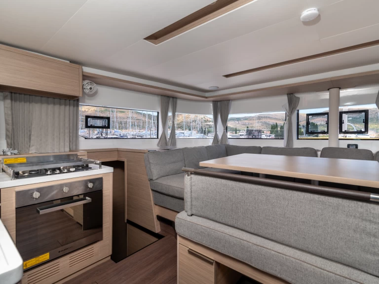 Uthyrning Katamaran  Lagoon med en båtlicens 