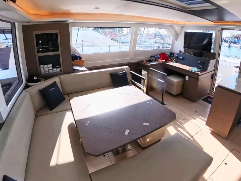 Hyr en Leopard Catamarans / Robertson & Caine Leopard 50 - 5 + 1 cab Sukošan 