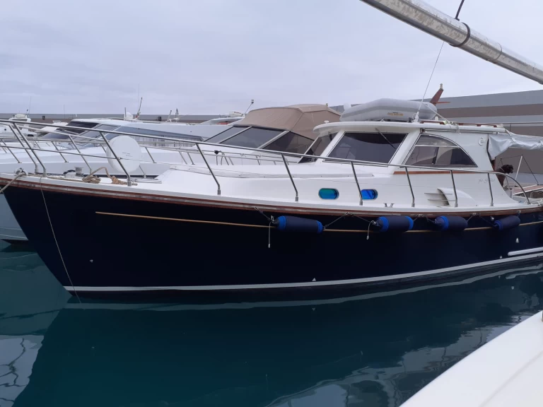 Båtuthyrning Cantieri Estensi Gold star 360 C i Alassio på Samboat 