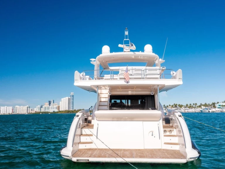 Hyr en Azimut Azimut 70 Miami Beach 