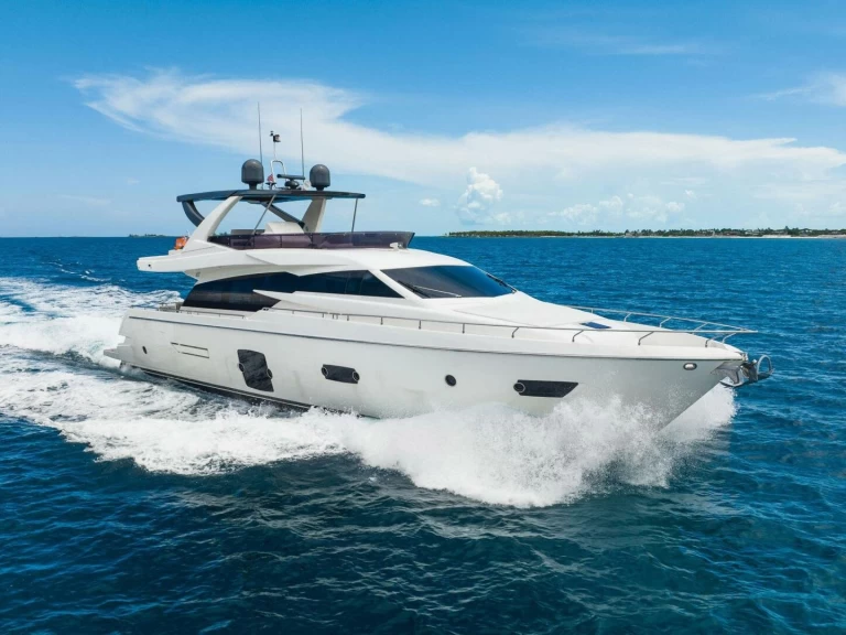 Hyr en Ferretti 78 Miami Beach 