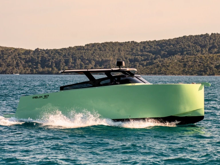 Hyra Motorbåt  med eller utan skeppare Felix Split  