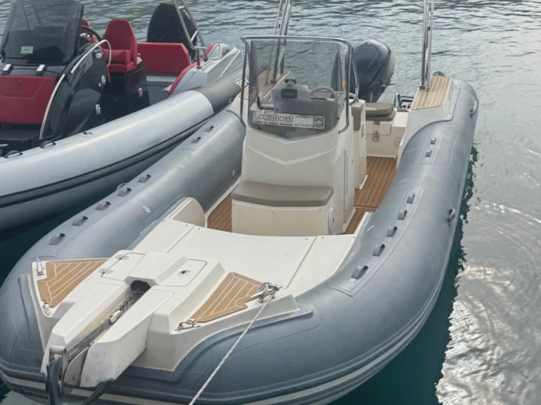 Hyra RIB med eller utan skeppare Capelli Marseille 