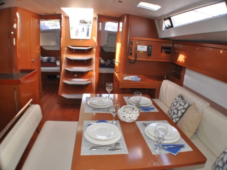 Yacht charter Punat billig Oceanis 48