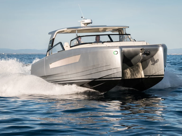 Uthyrning Motorbåt   med en båtlicens 