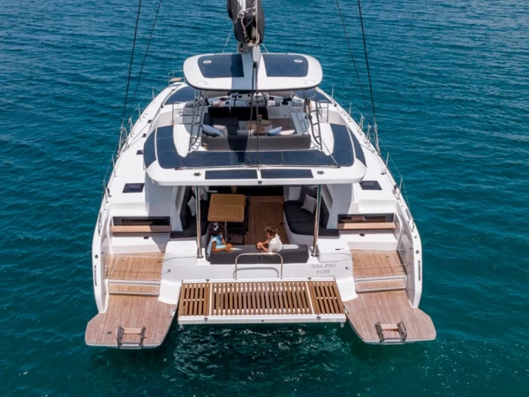 Lagoon Lagoon 51 charter bareboat eller skeppad i Alimos