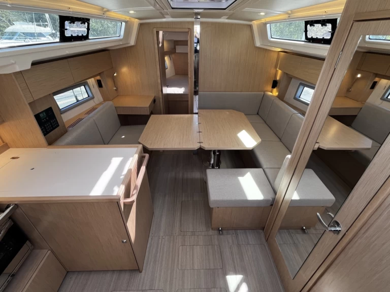 Hyra Segelbåt  med eller utan skeppare Bavaria La Rochelle 