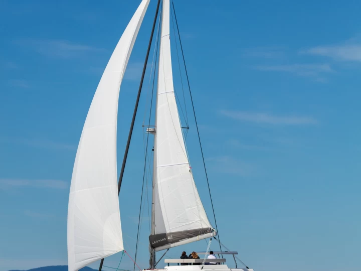 Uthyrning Katamaran  i Saint Raphael - Leopard Catamarans / Robertson & Caine Leopard 42 - 3 cab.