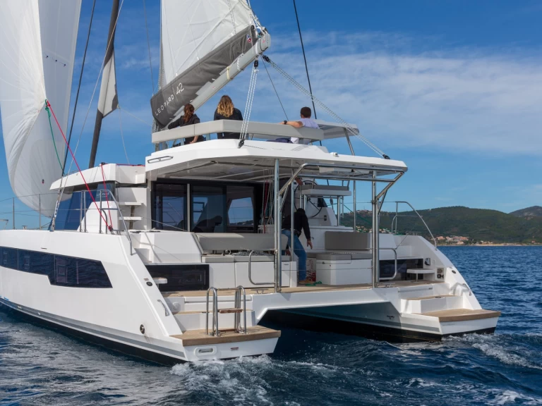 Hyra Katamaran  med eller utan skeppare Leopard Catamarans / Robertson & Caine Saint Raphael 