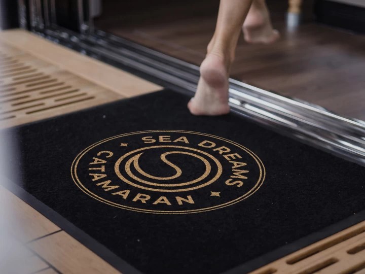 Sunreef Sunreef 60 charter bareboat eller skeppad i Kaštel Gomilica