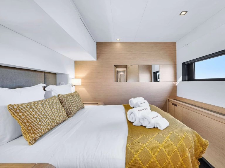 Uthyrning Katamaran  Fountaine Pajot med en båtlicens 