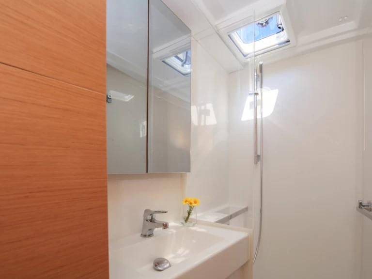 Excess Excess 11 charter bareboat eller skeppad i Fethiye