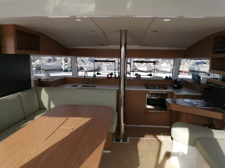 Uthyrning Katamaran  Bali med en båtlicens 