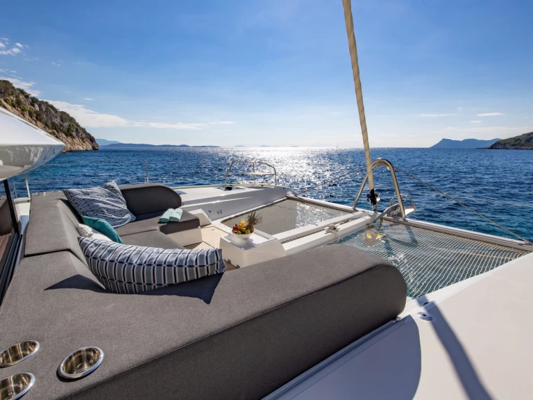 Lagoon Lagoon 55 charter bareboat eller skeppad i Lefkáda