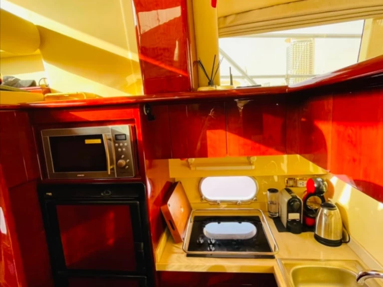 Båtuthyrning Majesty Yachts MAJESTY 50 i Dubai Marina på Samboat 