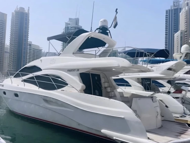 Lyx yacht för uthyrning Dubai Marina till det bästa priset 