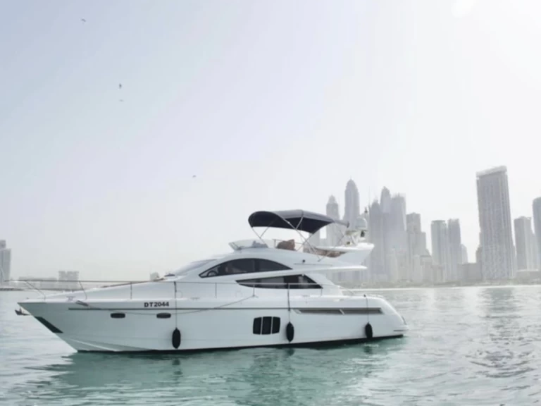 Uthyrning Lyx yacht i Dubai Marina - PHANTOM Phantom, 52 