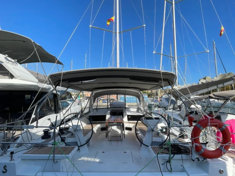 Yacht charter Horta billig Oceanis 51.1