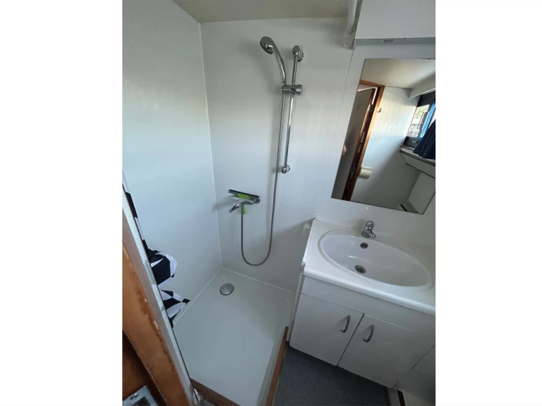 Hyr en De Drait Safari Houseboat 1050 Drachten 