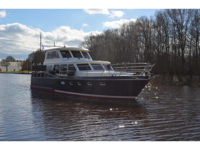 Yacht charter Drachten billig Renal 50 Pilot