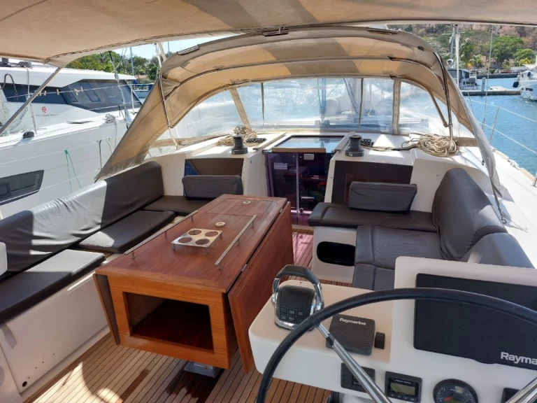 Yacht charter Lavrio billig Dufour 520 Grand Large