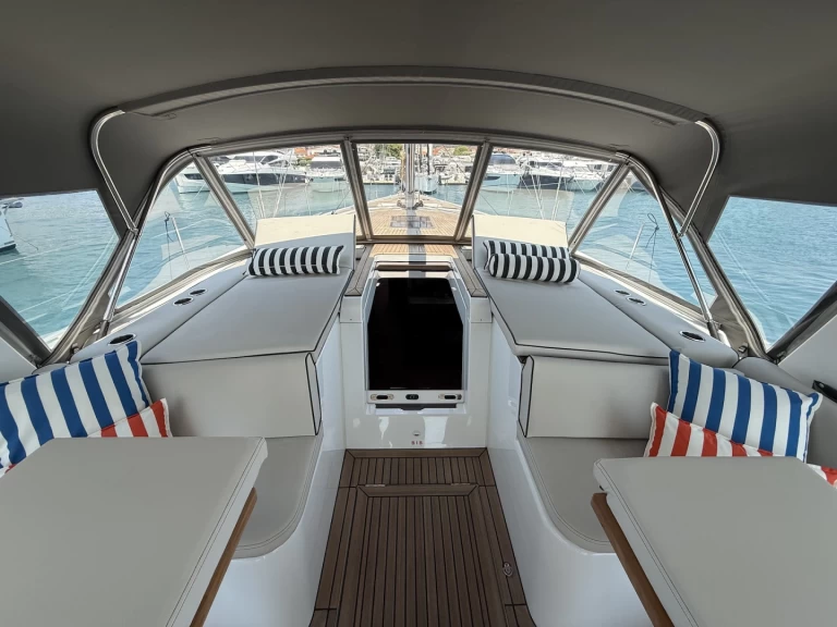 Segelbåt  för uthyrning Donji Seget till det bästa priset 