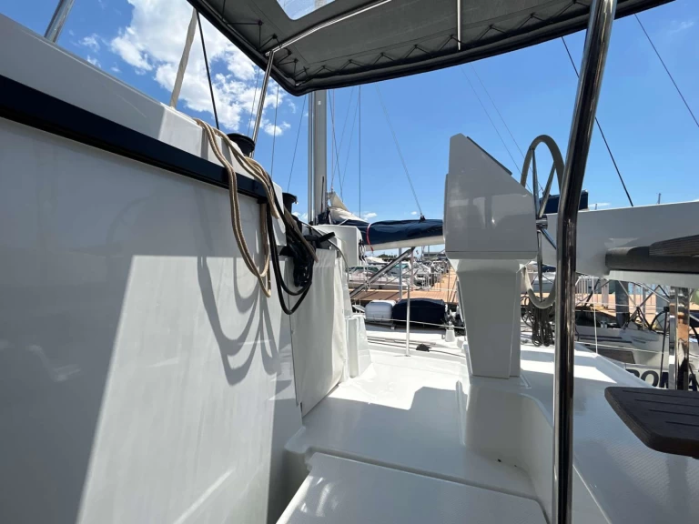 Uthyrning Katamaran  i Salerno - Fountaine Pajot Astrea 42