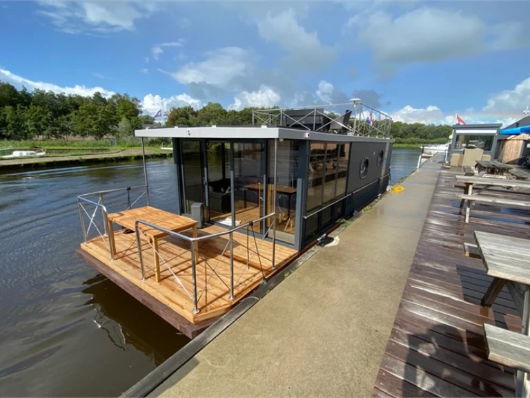 Båtuthyrning Campi Campi 400 i Drachten på Samboat 