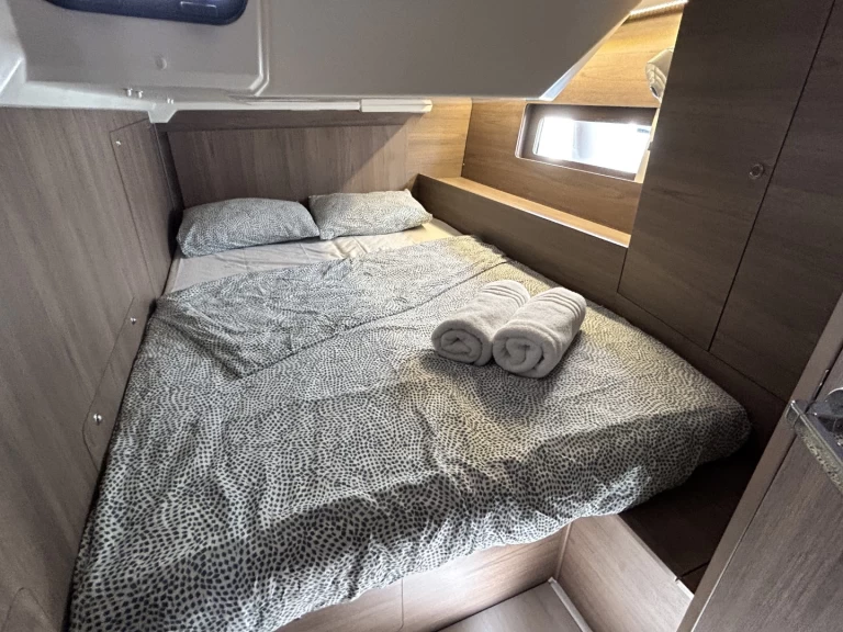 Hyra Segelbåt  med eller utan skeppare Bénéteau Split  