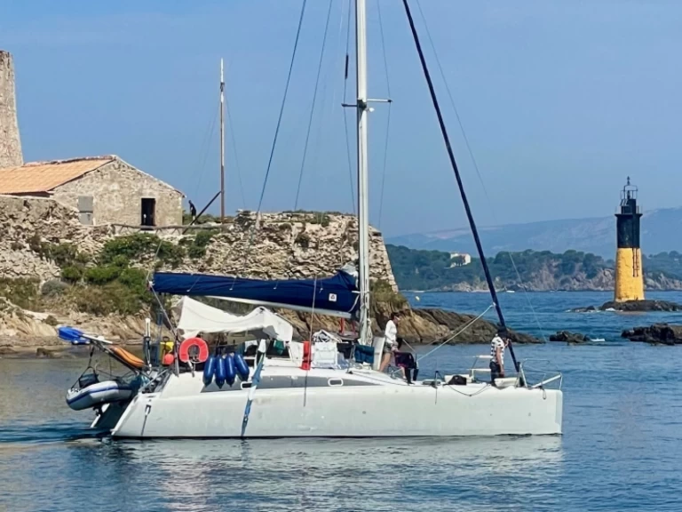 Hyra Katamaran  med eller utan skeppare Fountaine Pajot Hyeres 