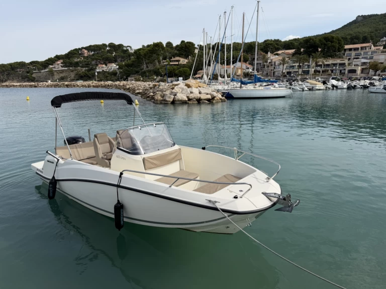 Hyr en Quicksilver Activ 605 Open La Madrague 