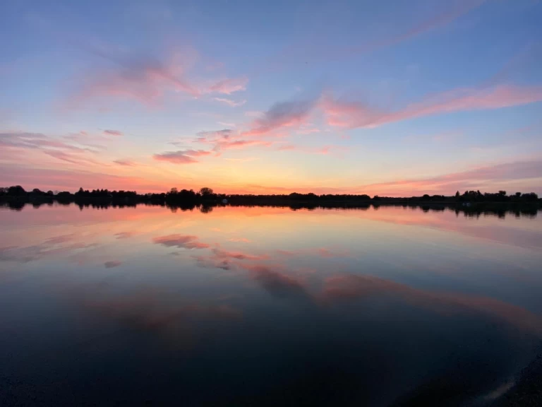 Uthyrning Kanalbåt TS840 med en båtlicens 